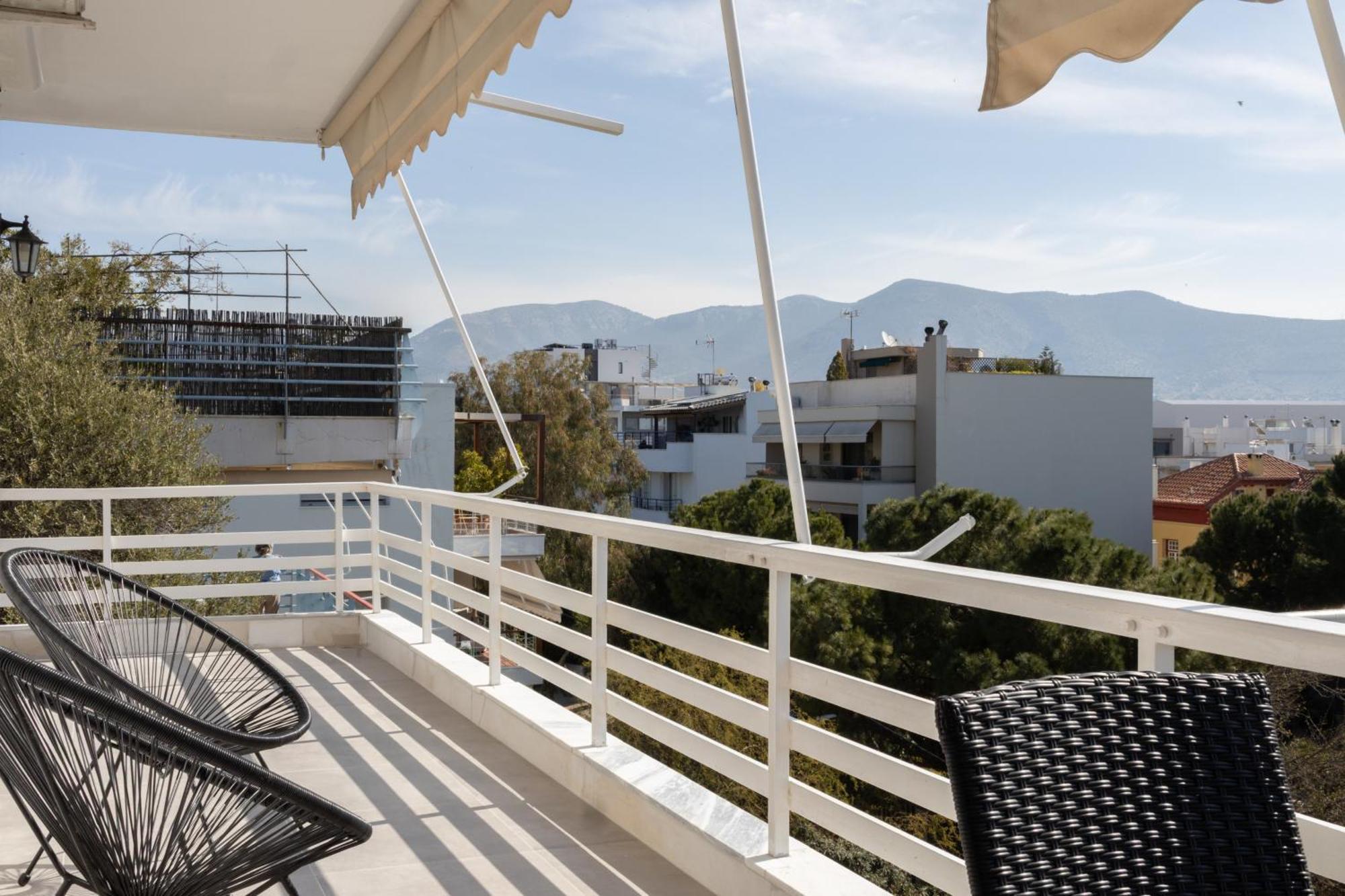 Luxurious 3-Bedroom Seaside Retreat Fully Renovated In 2025 Ateny Zewnętrze zdjęcie